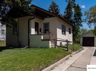 923 N Jackson Ave, Mason City, IA 50401