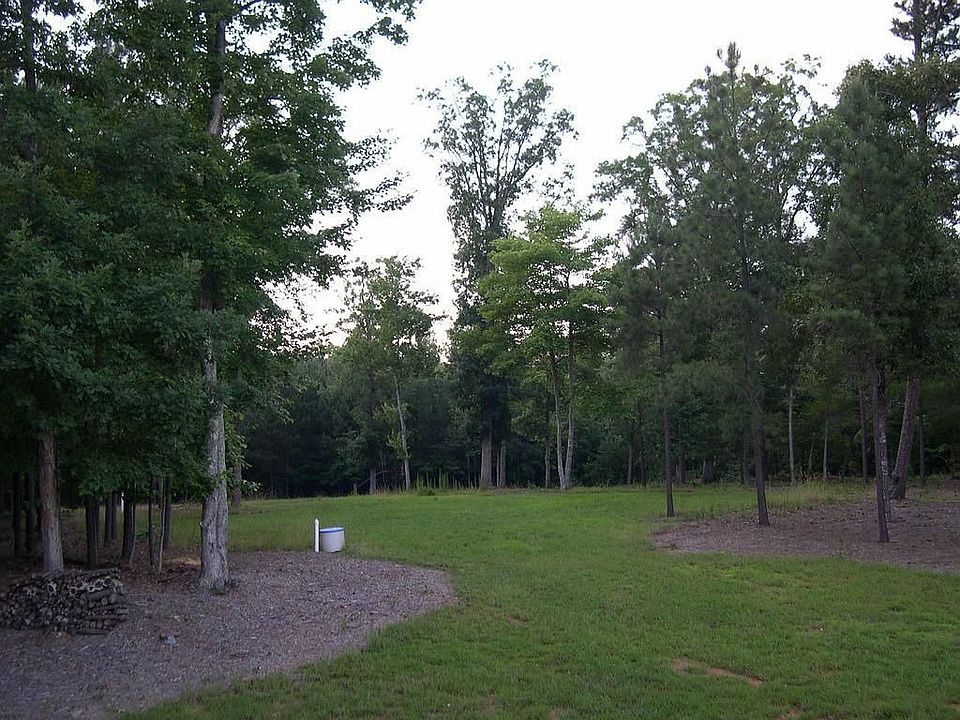 Cleared 1 acre for horses, barn allowed