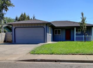 243 Brittson Dr, Talent, OR 97540