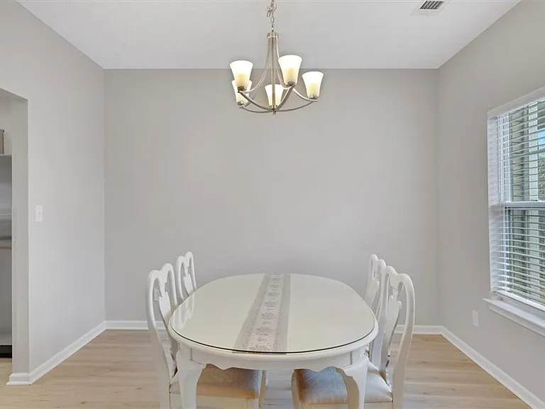 940 Tree Creek Blvd — Photo 7