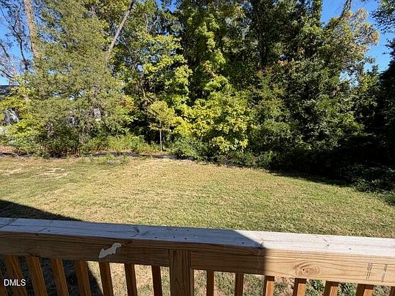 3rd image of 1009 Ridge Rock Rd