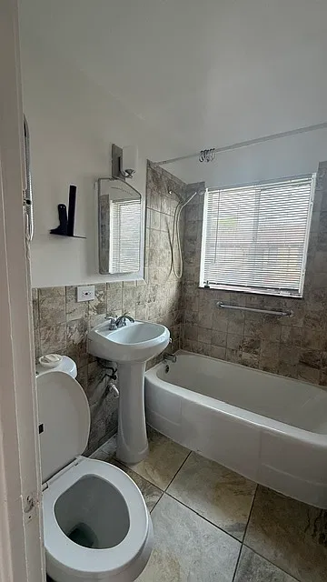 2 bed, 100 sqft, $1,459 — Photo 4