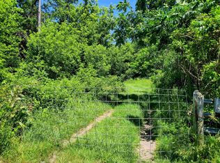 6500 W Kermit Rd, Freeport, IL 61032