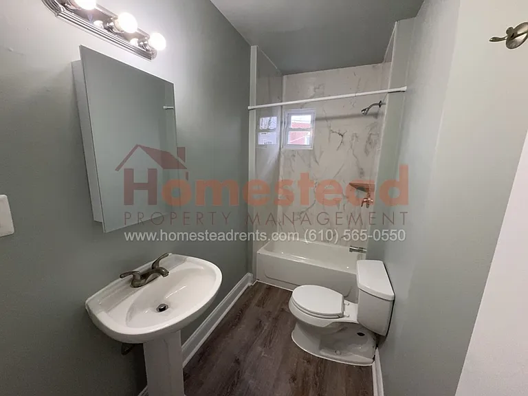 30 N Sycamore Ave — Photo 5