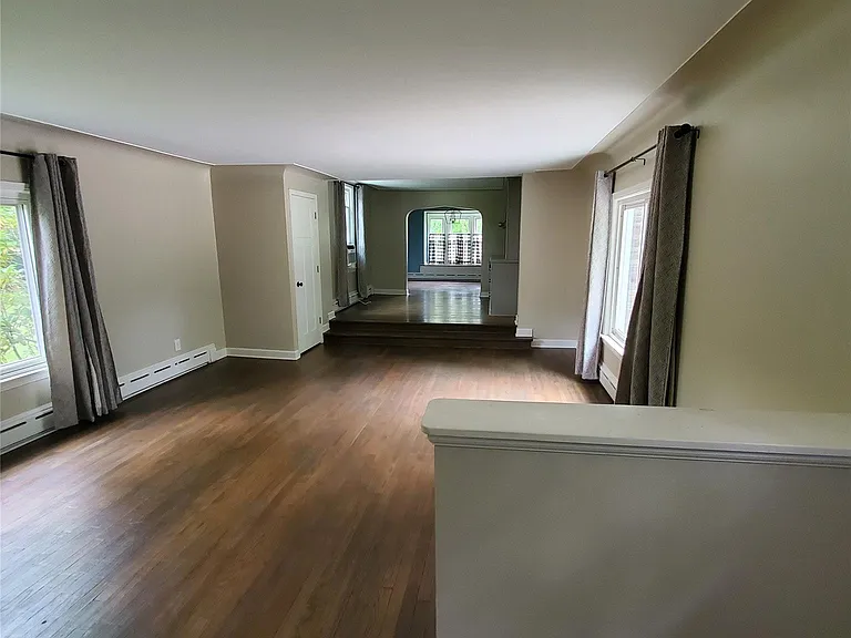 249 W Buell Rd E — Photo 50