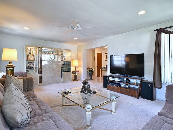 4th image of 7315 W Dickens Ave