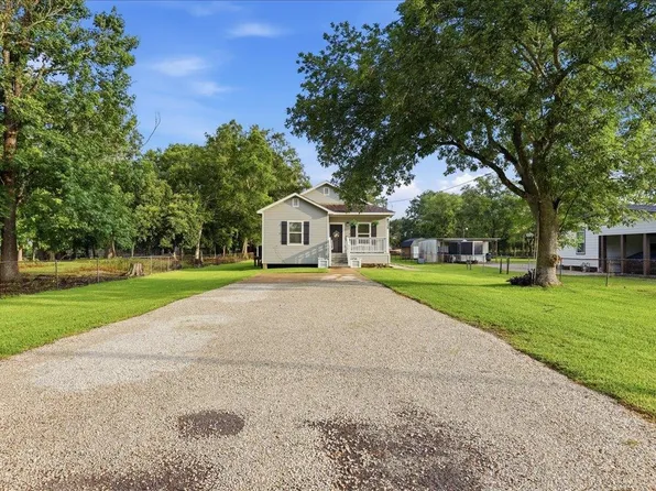 9735 Faggard Rd, Beaumont, TX 77707