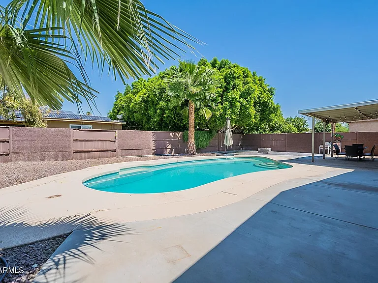 4414 W Altadena Ave — Photo 7
