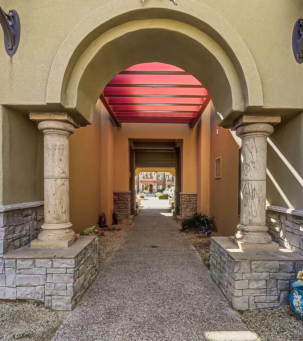 2 bed, 1173 sqft, $1,995 — Photo 3