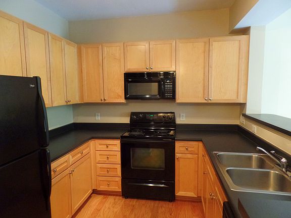 4th image of 1315 East Blvd Unit 307