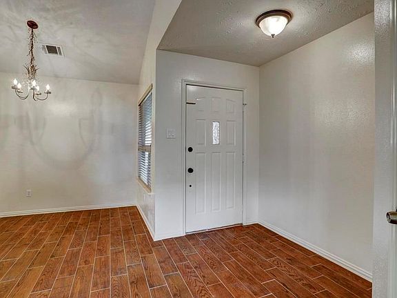 5th image of 2227 Sunswept Ct