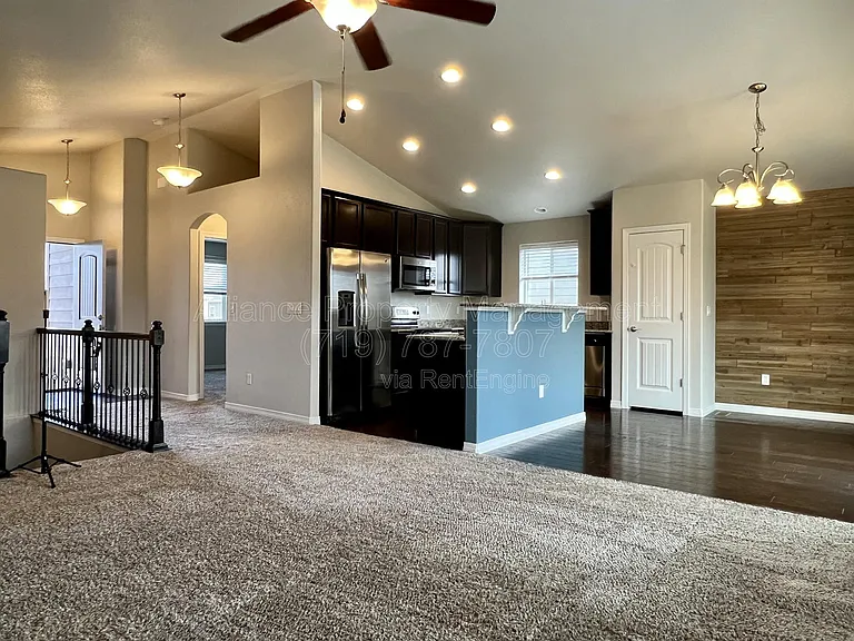 10020 Seawolf Dr — Photo 4
