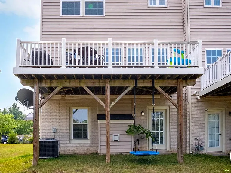 3827 Cullingworth Rd — Photo 24