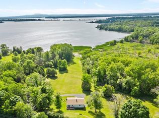 52 W View Ln, North Hero, VT 05474