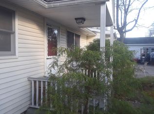 33 Roberts Rd W, Shirley, NY 11967