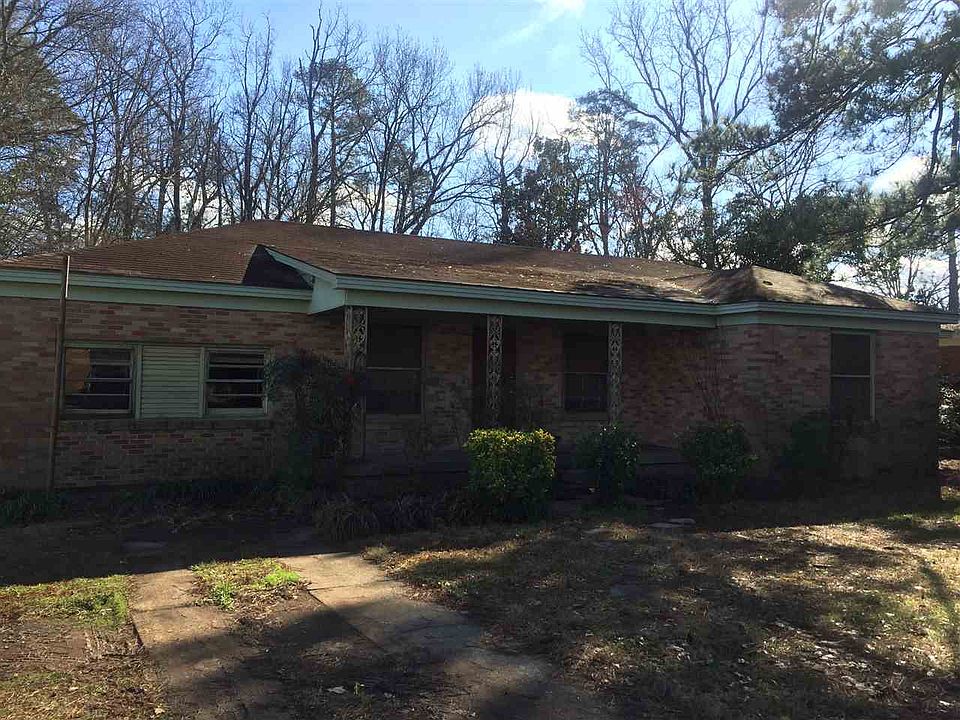 1st image of 2900 Bel Air Dr