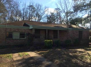 2900 Bel Air Dr, Marshall, TX 75672