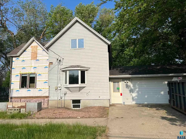 701 N Cedar St, Canton, SD 57013