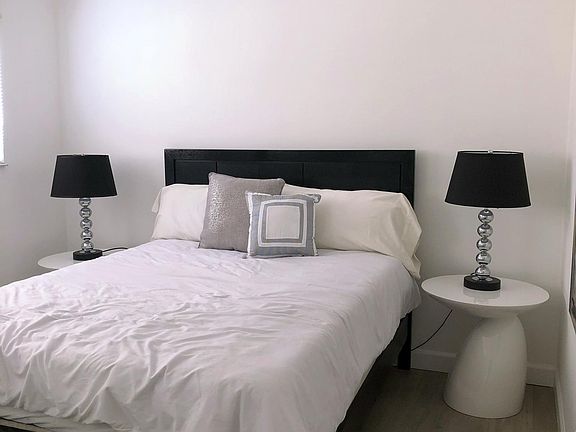 3rd image of 49 W Del Amo Blvd #12