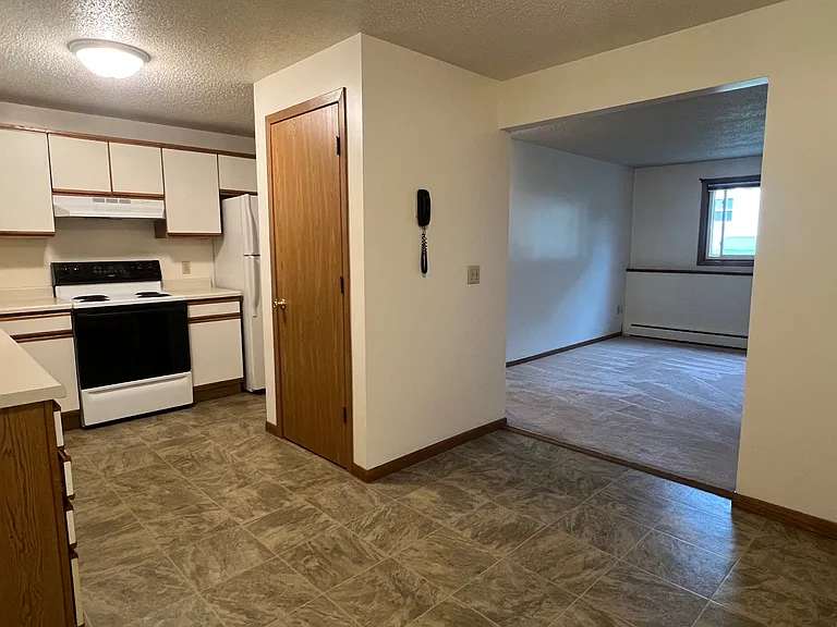 2350 Fitch Ave #1 — Photo 3