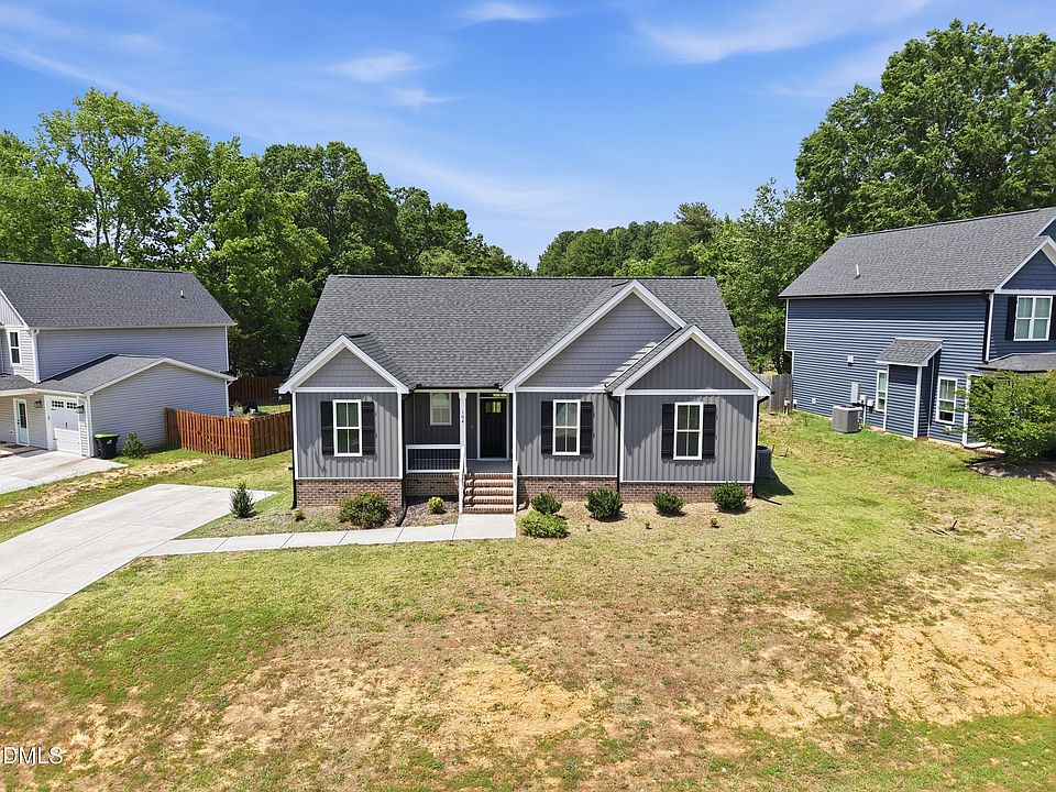 1st image of 104 Averly Ct