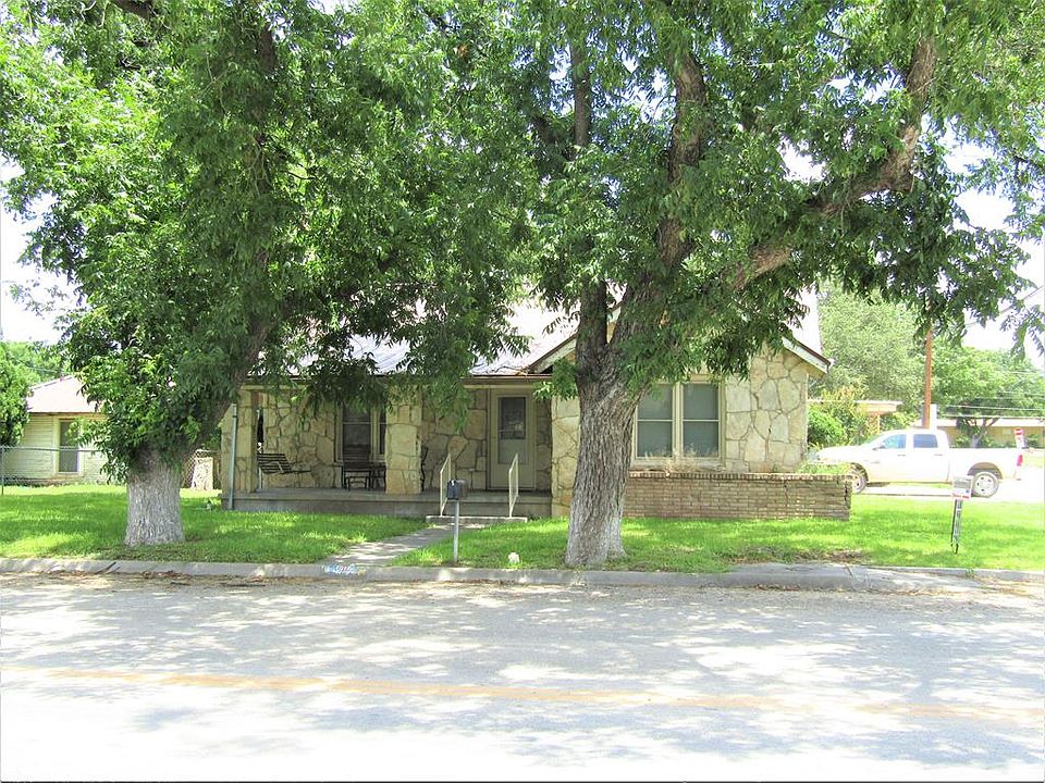 1st image of 809 S Crockett Ave