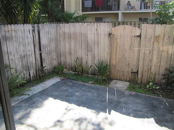 5th image of 106 Mitchell Pl