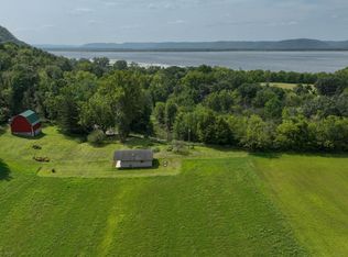 W1486 Spring Coulee Rd, Genoa, WI 54632