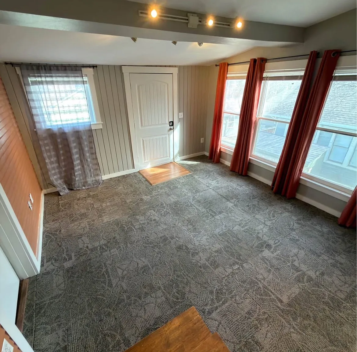 1 bed, 806 sqft, $1,600 — Photo 3