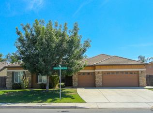 12517 Great Country Dr, Bakersfield, CA 93312