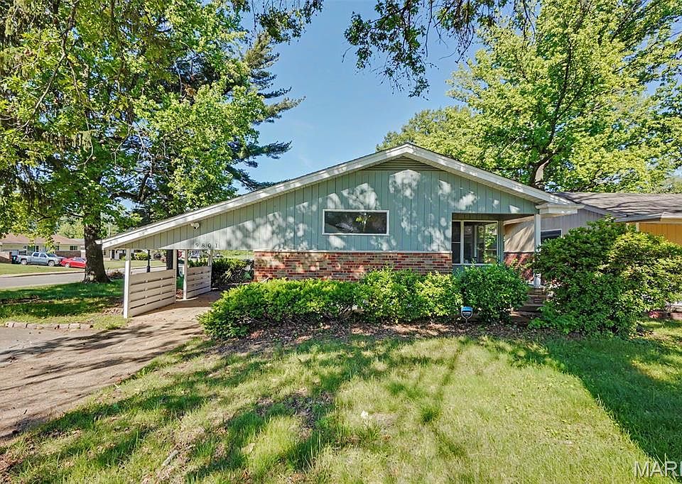 1st image of 9801 Lawnview Dr