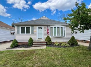3014 Park Dr, Parma, OH