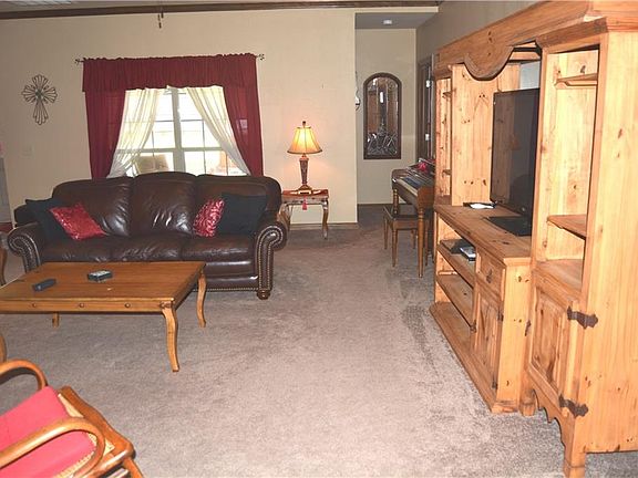 4th image of 4729 SE 50th St