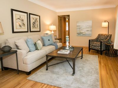 2079 Duluth St N, Maplewood, MN, 55109