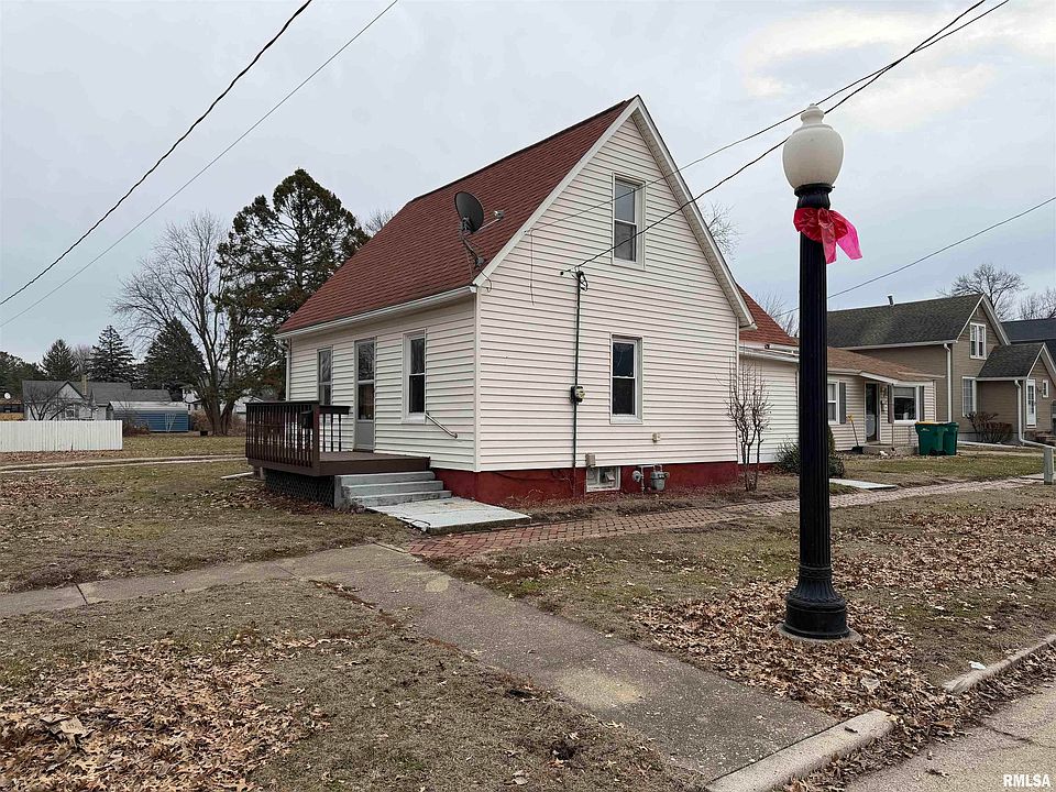 1st image of 889 Jefferson St