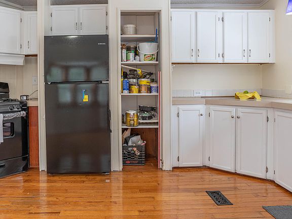 5th image of 12 Turkey Farm Road