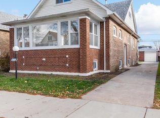 9233 S Essex Ave, Chicago, IL 60617