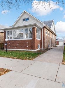 9233 S Essex Ave, Chicago, IL, 60617