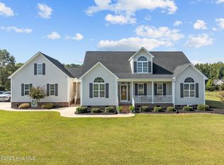 4009 1st St, Farmville, NC 27828