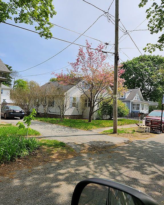 1st image of 6 Brentham Rd