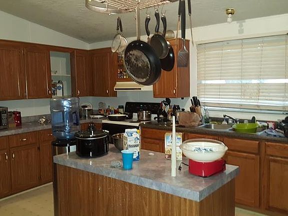 5th image of 6043 113th Ave