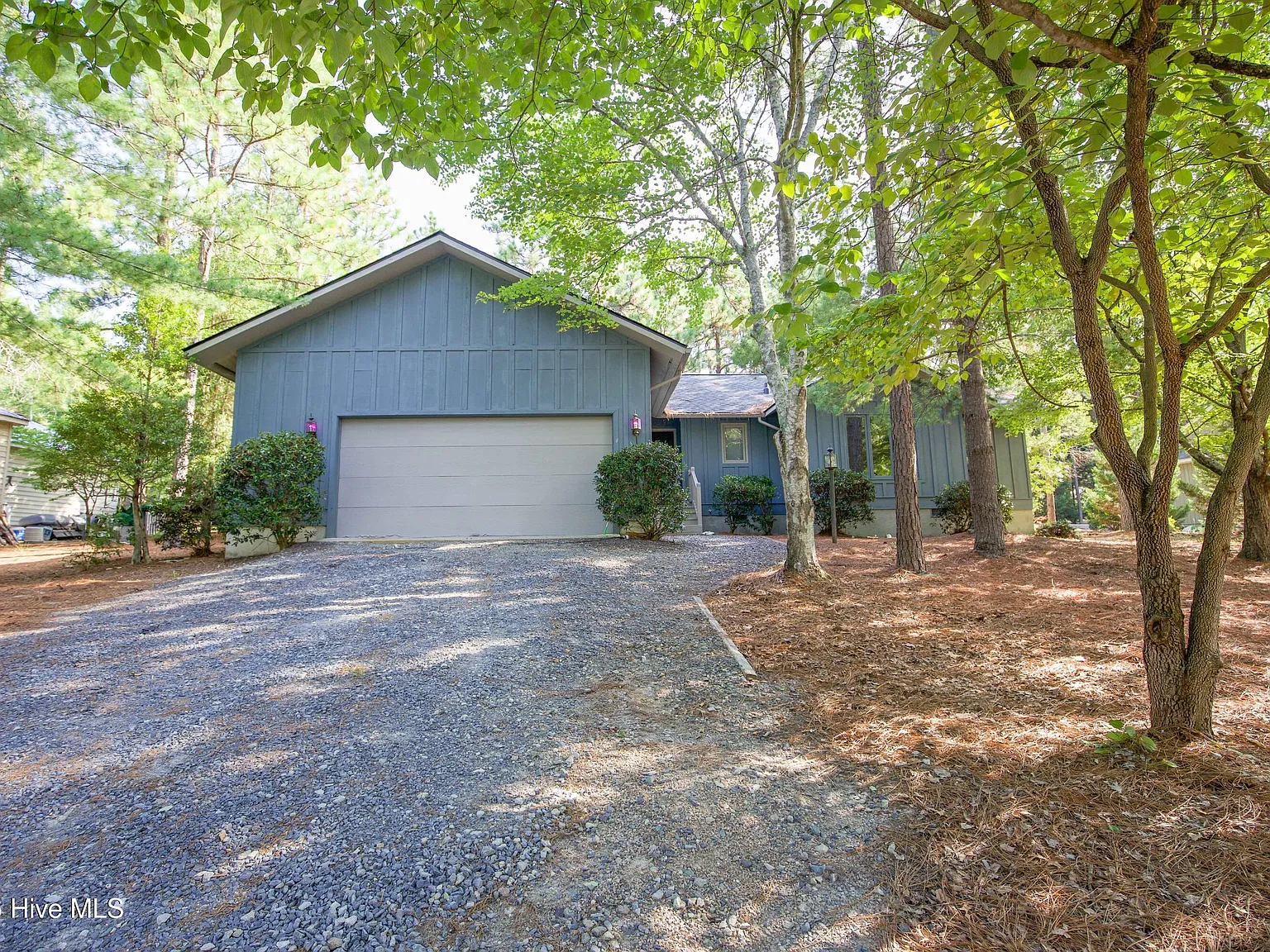 3 bed, 2.0 bath, $2,000 — Photo 2