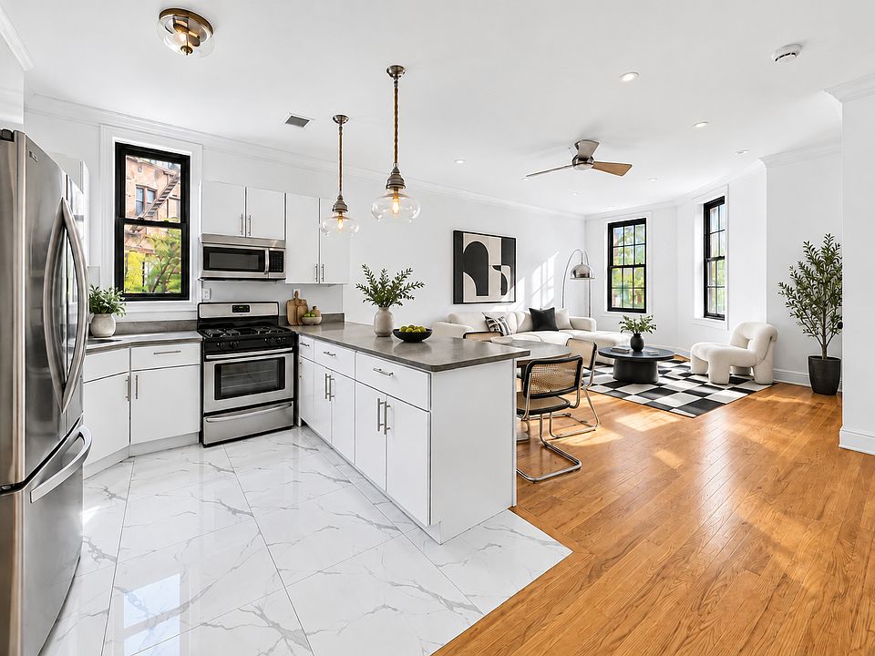 1st image of 274 Bleecker St Unit 1A