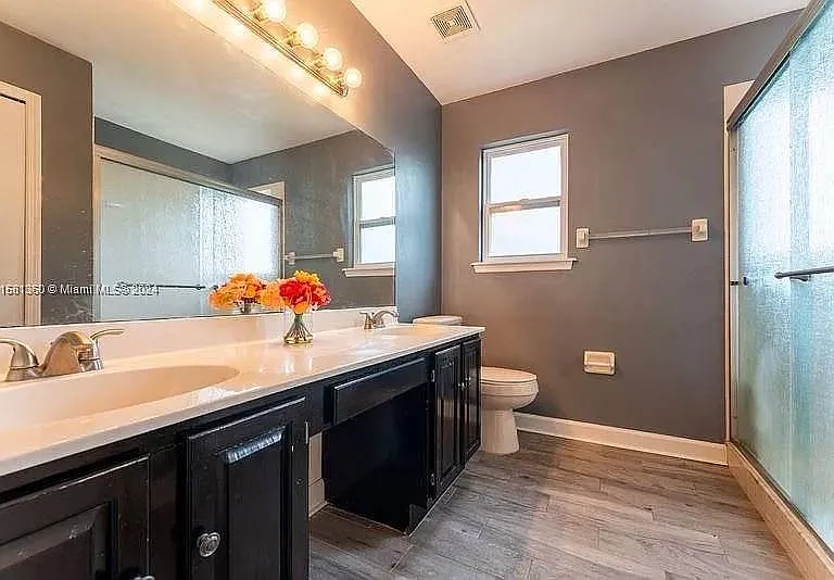 8070 Village Green Rd — Photo 6