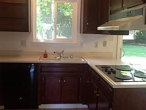 5th image of 2387 Rogue River Dr