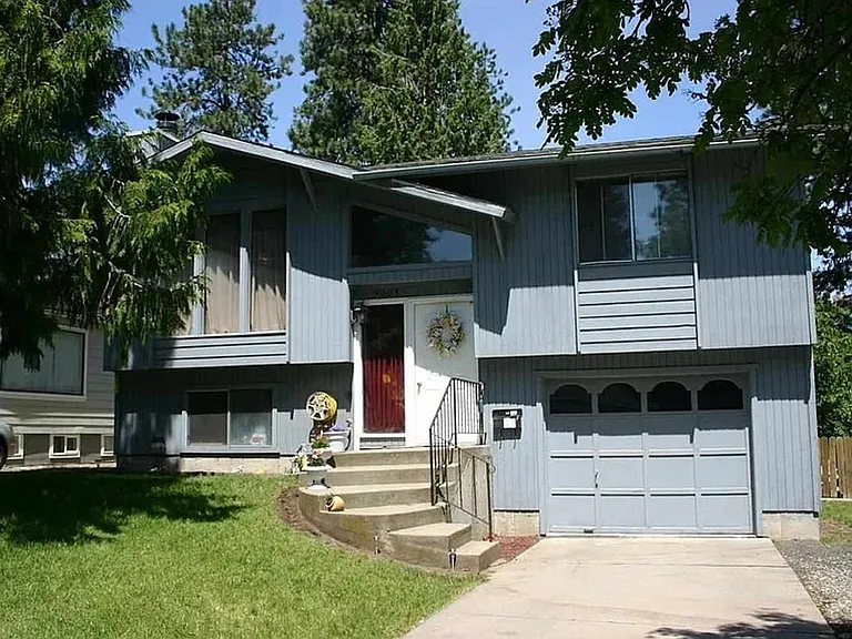 3003 E 15th Ave — Photo 3
