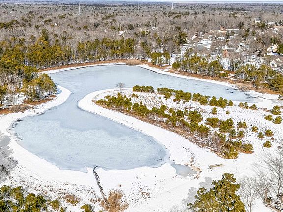 5th image of 13 Somers Ave