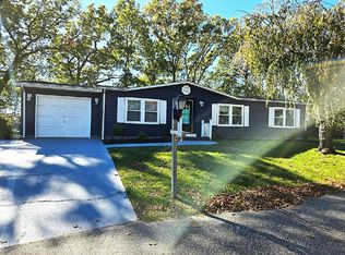 1407-44 Middle Rd, Calverton, NY 11933