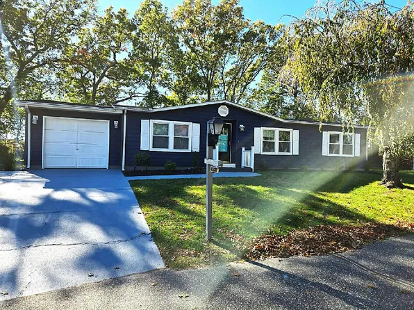 1407-44 Middle Rd, Calverton, NY 11933