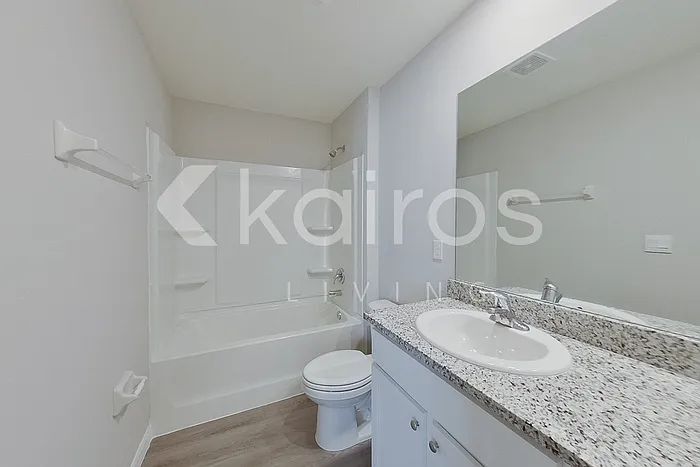 8621 SW 43rd Ter — Photo 15